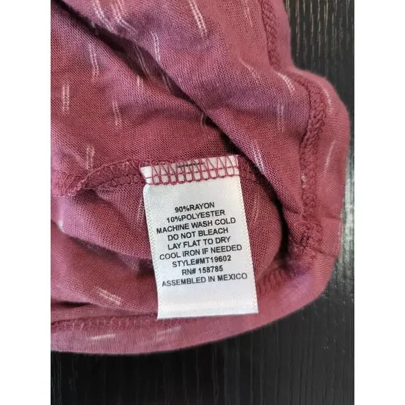 Above and Beyond Women’s M One Blessed Grandma Cold Shoulder Tee Top - Picture 7 of 7